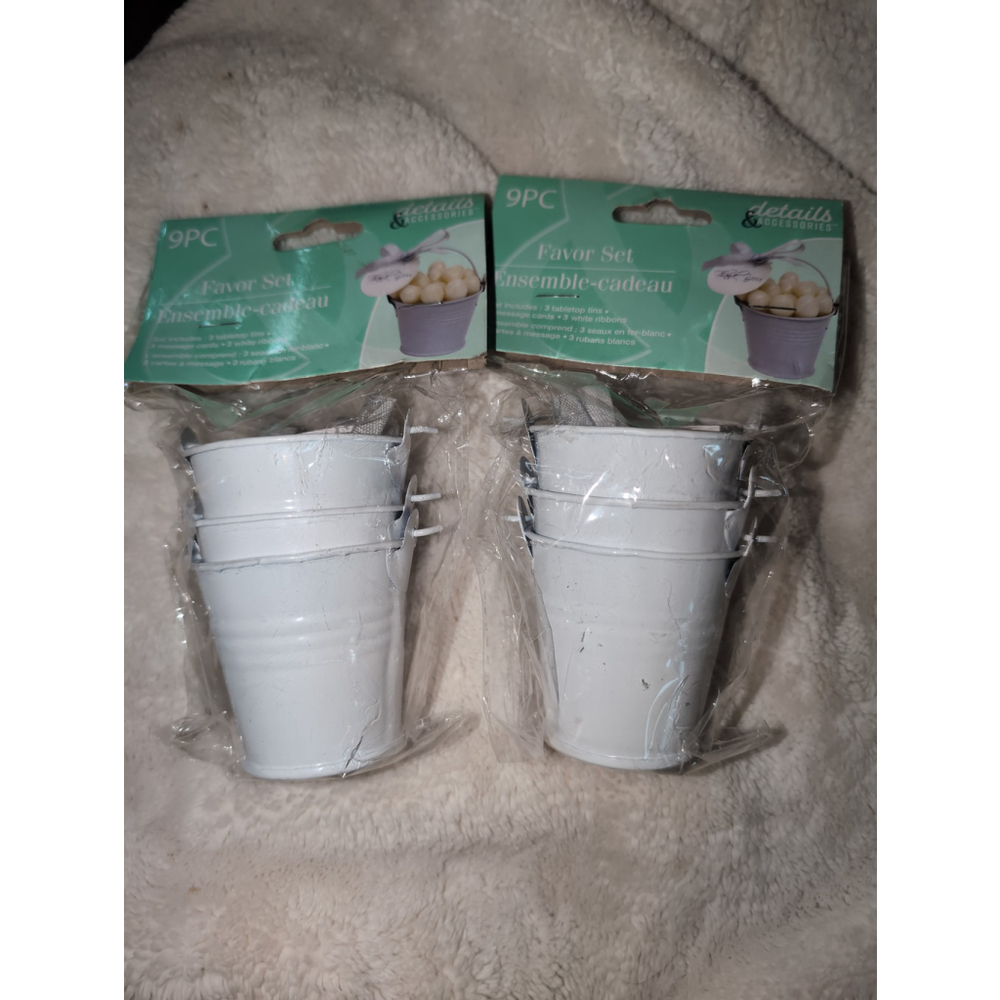 Table Favors Set X 2 New in Bags